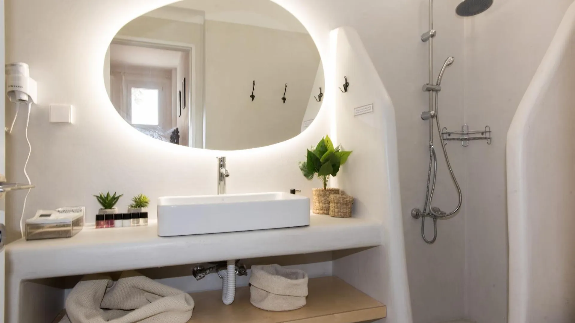 Lea Lodge 3 Mykonos Merchia Beach Grekland