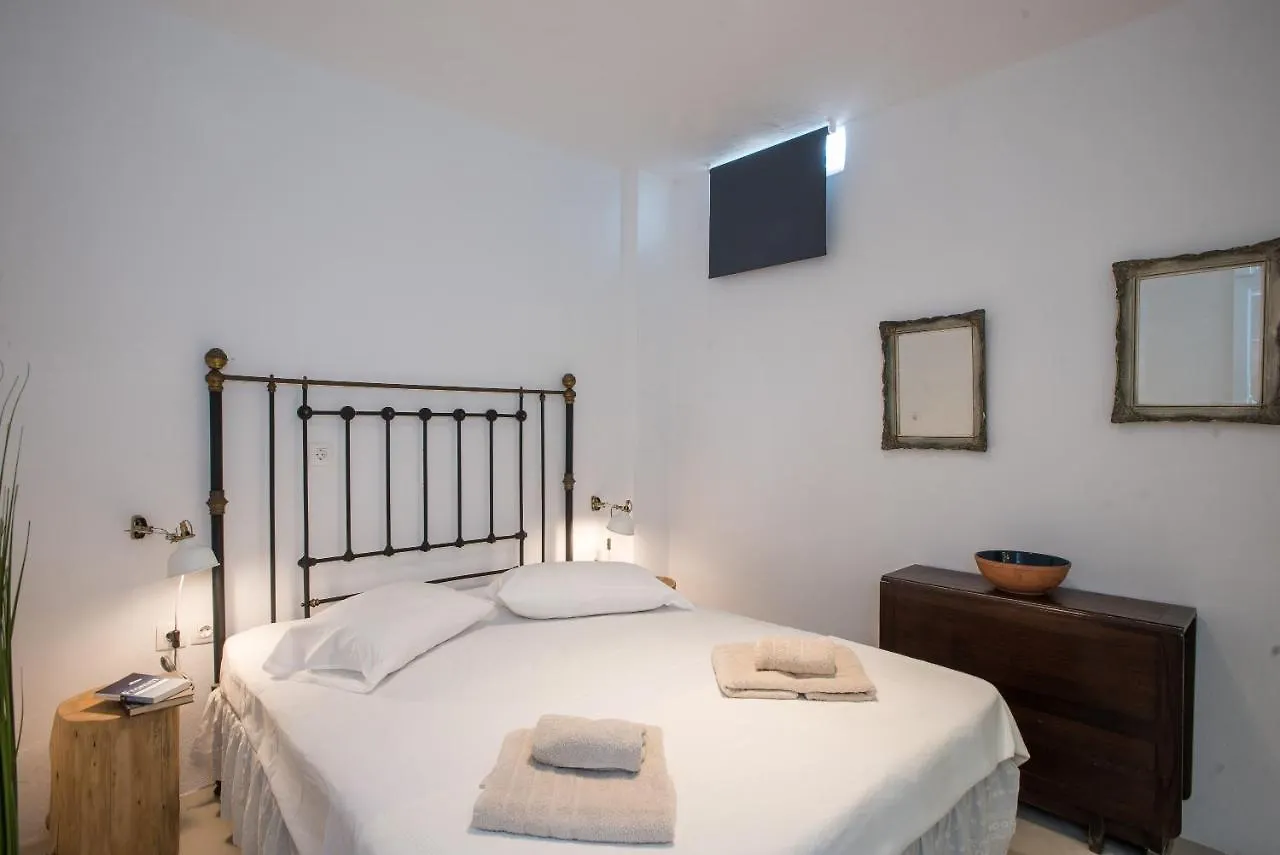 Lea Lodge 3 Mykonos Merchia Beach 0*,